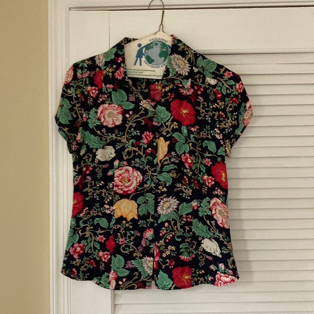Women’s Blouse